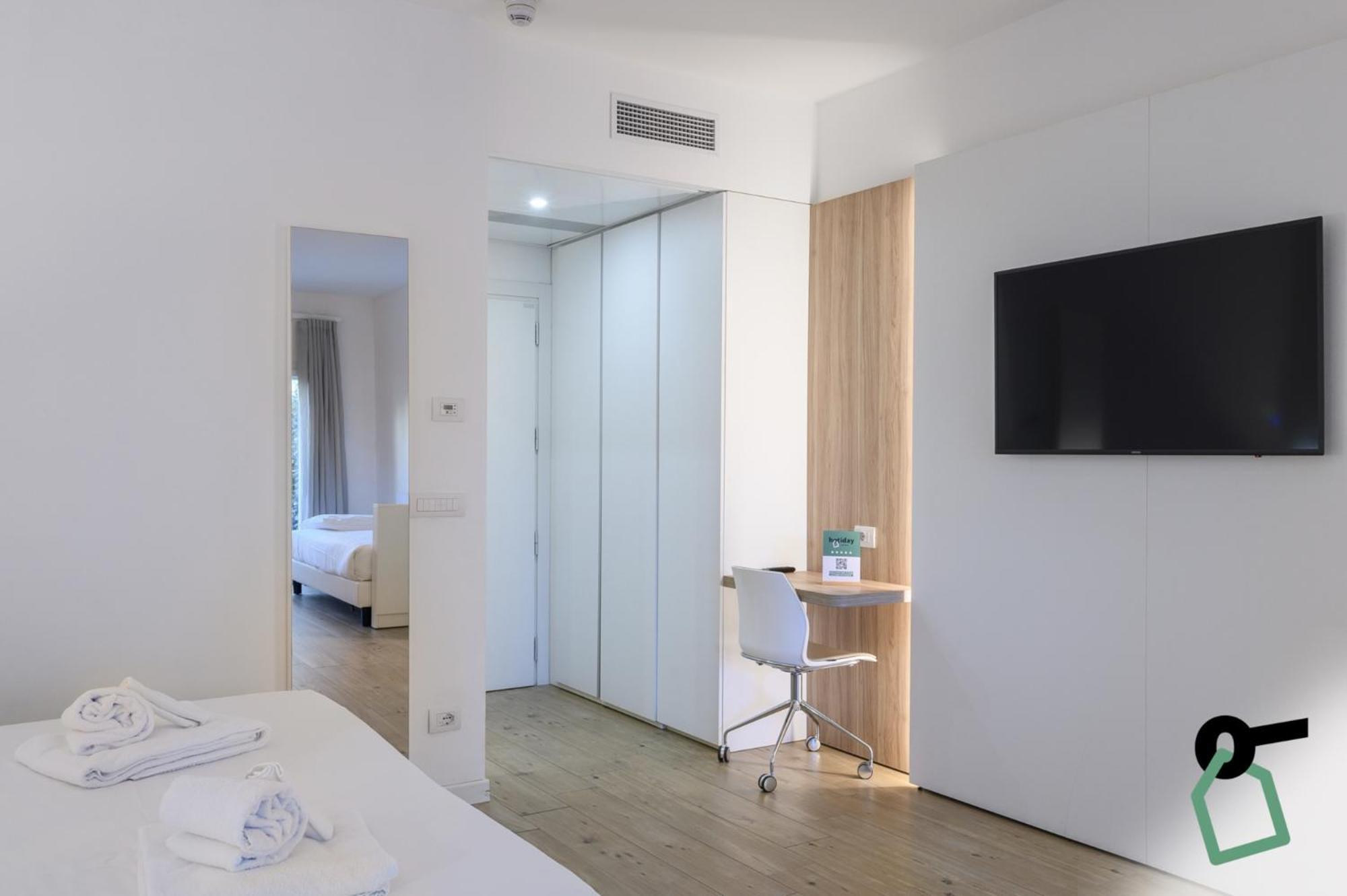 Hotiday Room Collection - Тиррения Экстерьер фото
